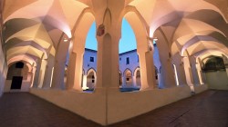 chiostro_san_francesco_-_notte